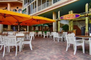 3.2B_Ft.MyersBeach_Slide_9_Bongos_700x465