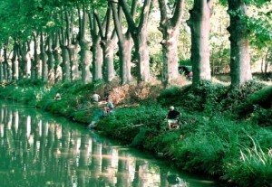Canal-du-midi-fishing-small