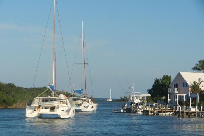 Blog18-Colgate-Offshore-Sailing-Adventures-Bahamas-leaving-Hopetown_700x465