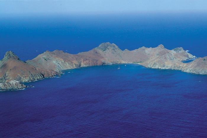 St.Martins-flotilla-Cruise-gustavia-ilefourchue_700x465
