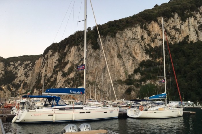 2017-Italy-Capri-fleet_700x465