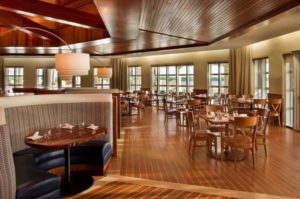 HDWaterfrontBarBistro_700x465