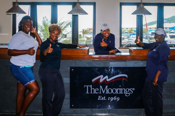 Moorings-front-desk-staff-December2017_700x465